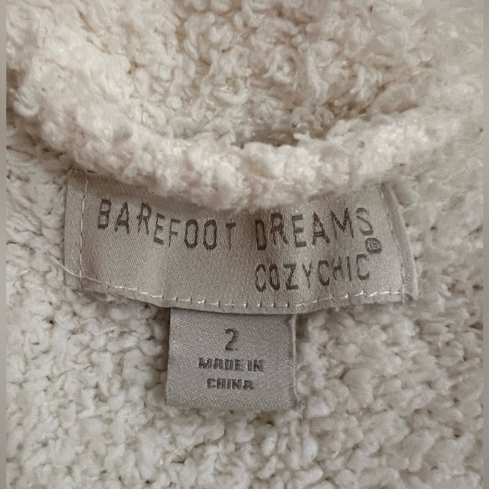 Barefoot Dreams Soft Cream Robe pre owned size 2/M it’s unisex super soft Ivory - Picture 7 of 8